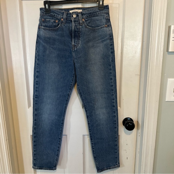 Levi’s Wedgie Icon Fit Ankle Women’s Straight Leg Jeans Size 27 - Picture 4 of 16